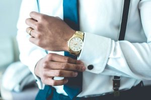 The Ultimate Guide to Men's Suit Etiquette