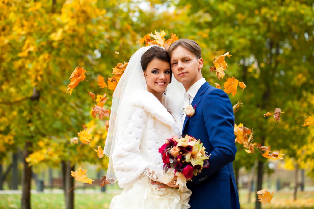 fall wedding color schemes navy blue