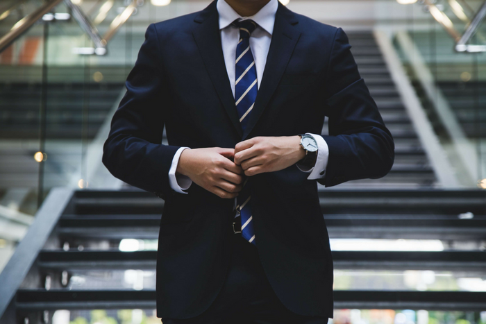 Suit Buttoning Rules For Men, Right Vs Wrong Way To Button Your Blazer