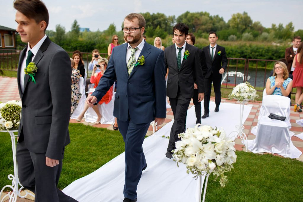 groom and groomsmen suits: Rent or buy