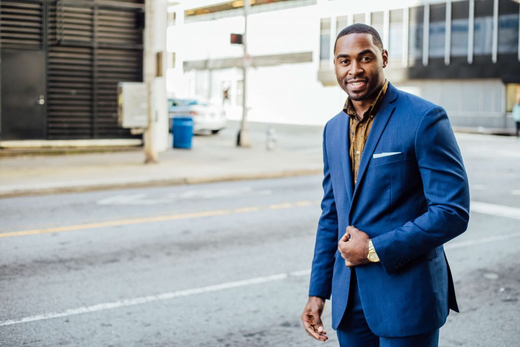 business attire for men blue suit