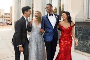 2 high school guys and 2 high school girls all dressed up for prom