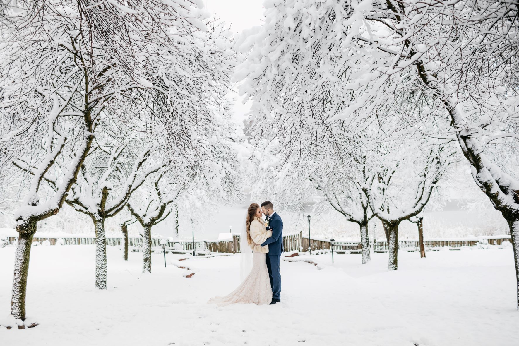 Plum, burgundy and navy blue wedding for fall and winter wedding